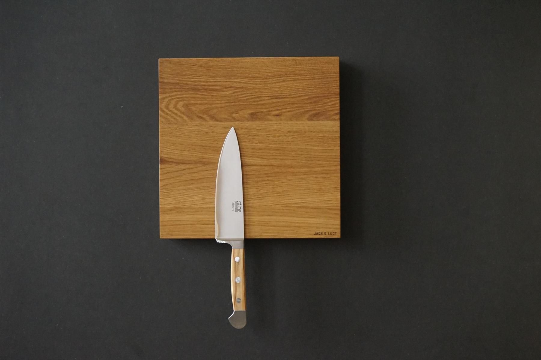 Magnetischer Messerblock zur Wandmontage, 25 x 25 Zentimeter, massive Eiche für bis zu acht Messer